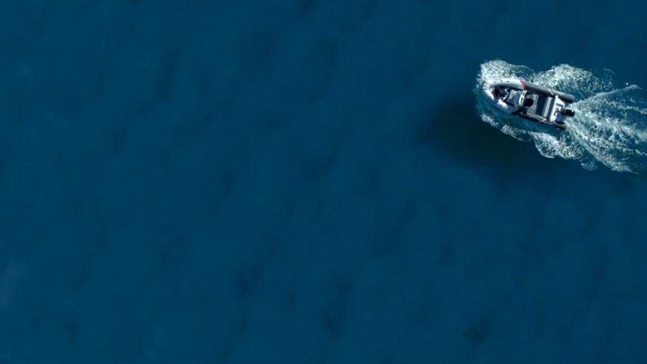 Com 8 capítulos na Netflix, Tidelands mistura crime, sereias e mistério em cenário intenso na Austrália