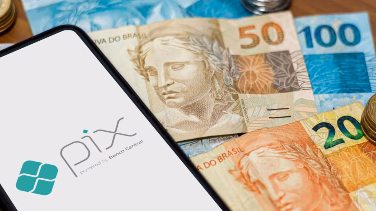 Transferências PIX precisam ser declaradas no Imposto de Renda?