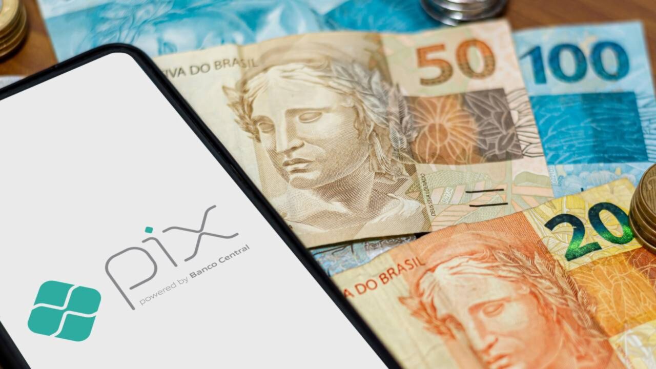 Transferências PIX precisam ser declaradas no Imposto de Renda?