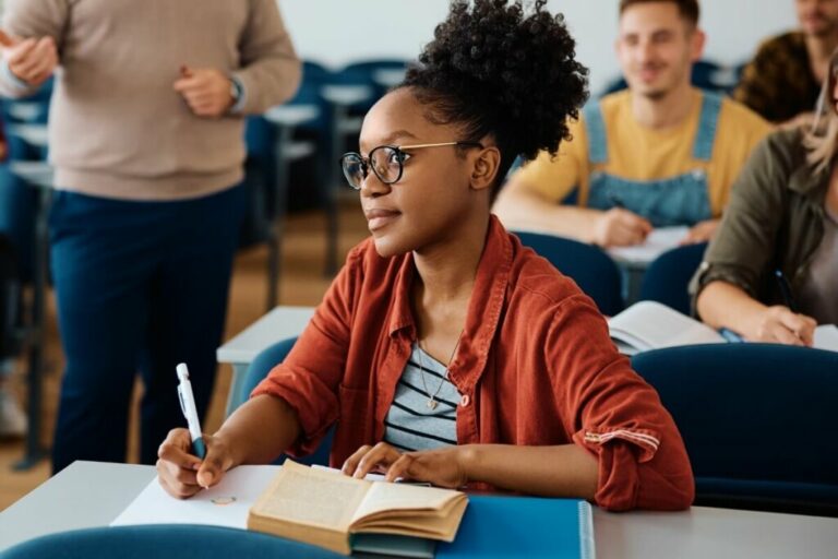 9 mulheres que transformaram os rumos da sociedade e seus impactos na educação