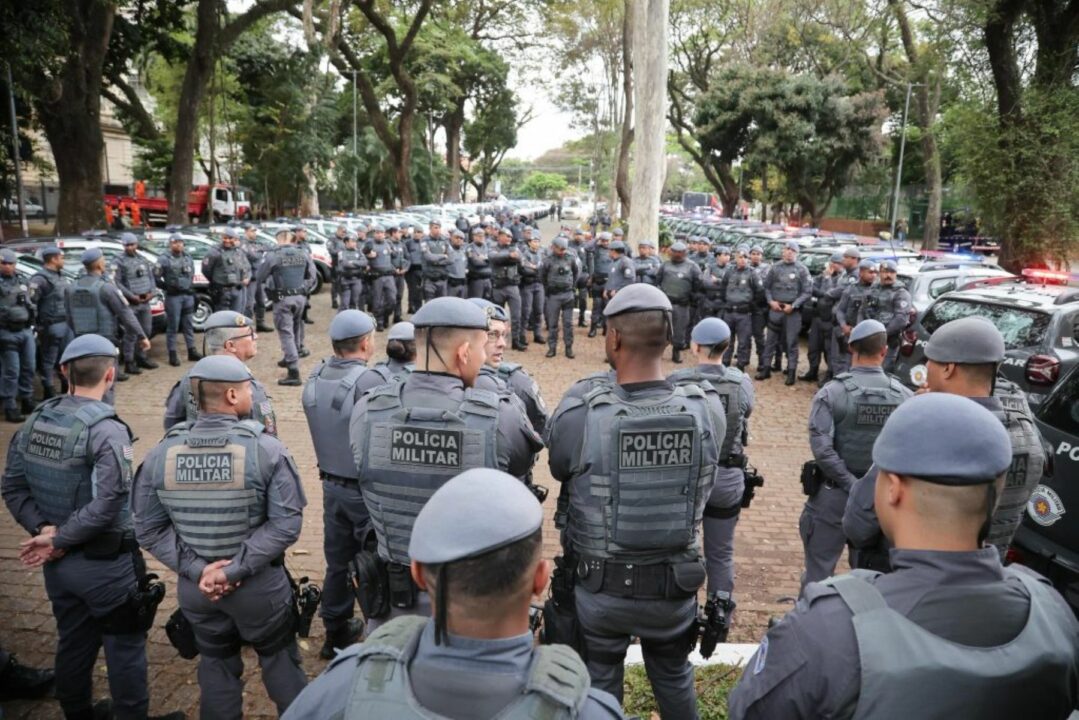 SP reestrutura carreira da PM com promoções e aumento salarial
