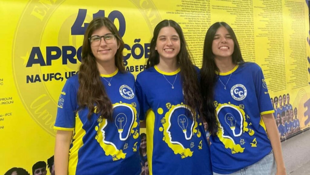 Trigêmeas da escola pública furam a bolha e entram juntas na universidade