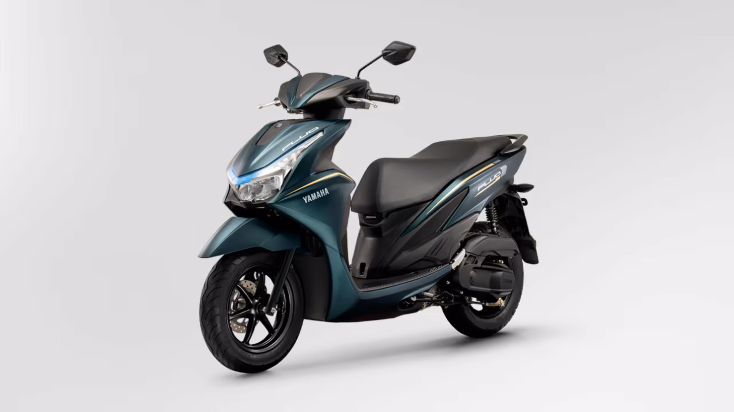 Nova scooter da Yamaha chega por R$ 16.790 com sistema híbrido leve e foco em economia