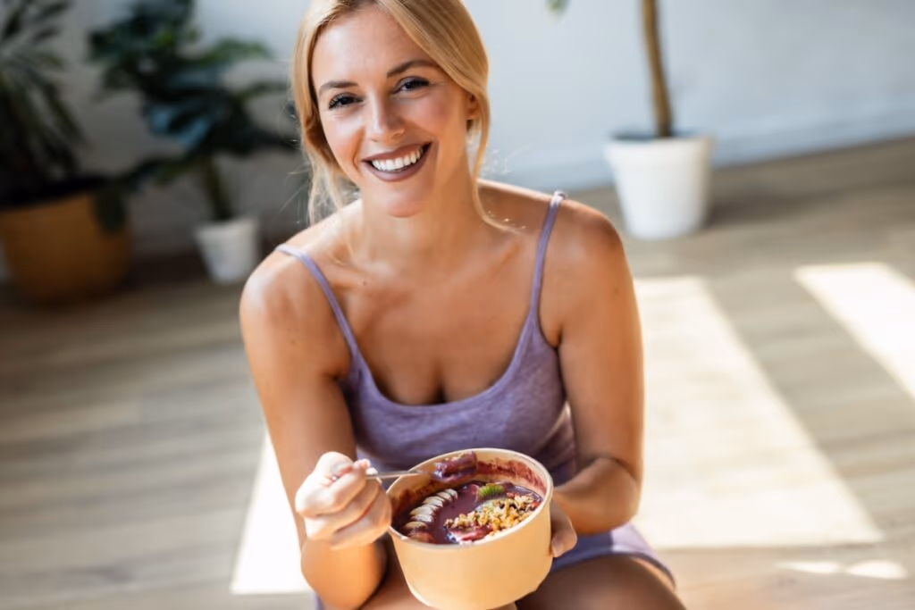 Açaí: entenda como a fruta pode impactar o cérebro e o humor