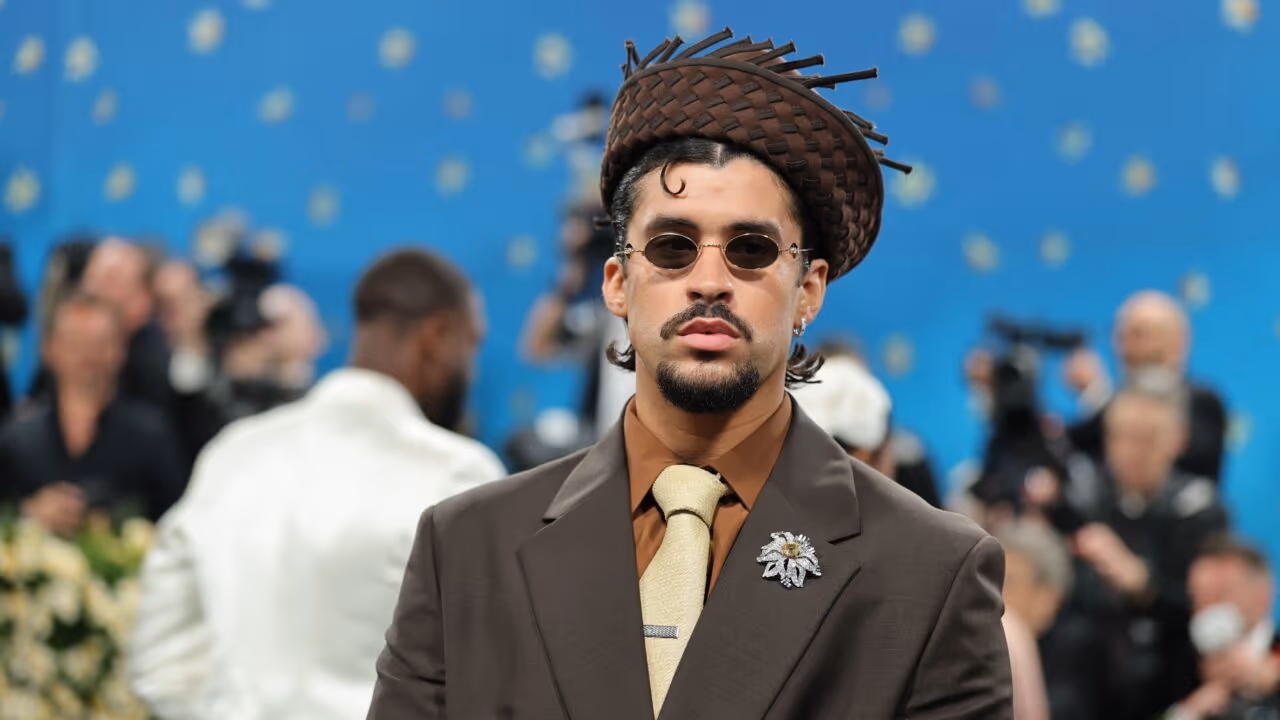 Bad Bunny cobra indenização milionária após vencer processo