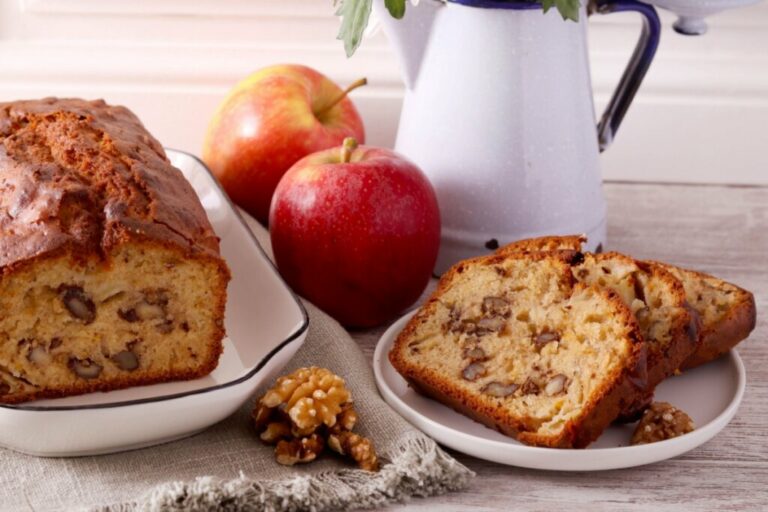 Bolo de liquidificador: 3 receitas rápidas para o lanche da tarde