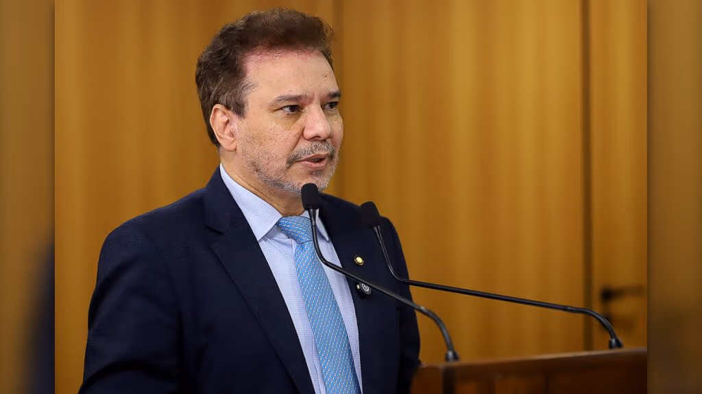 Deputado quer convocar ministro da Justiça por vazamentos da PF no caso Vorcaro