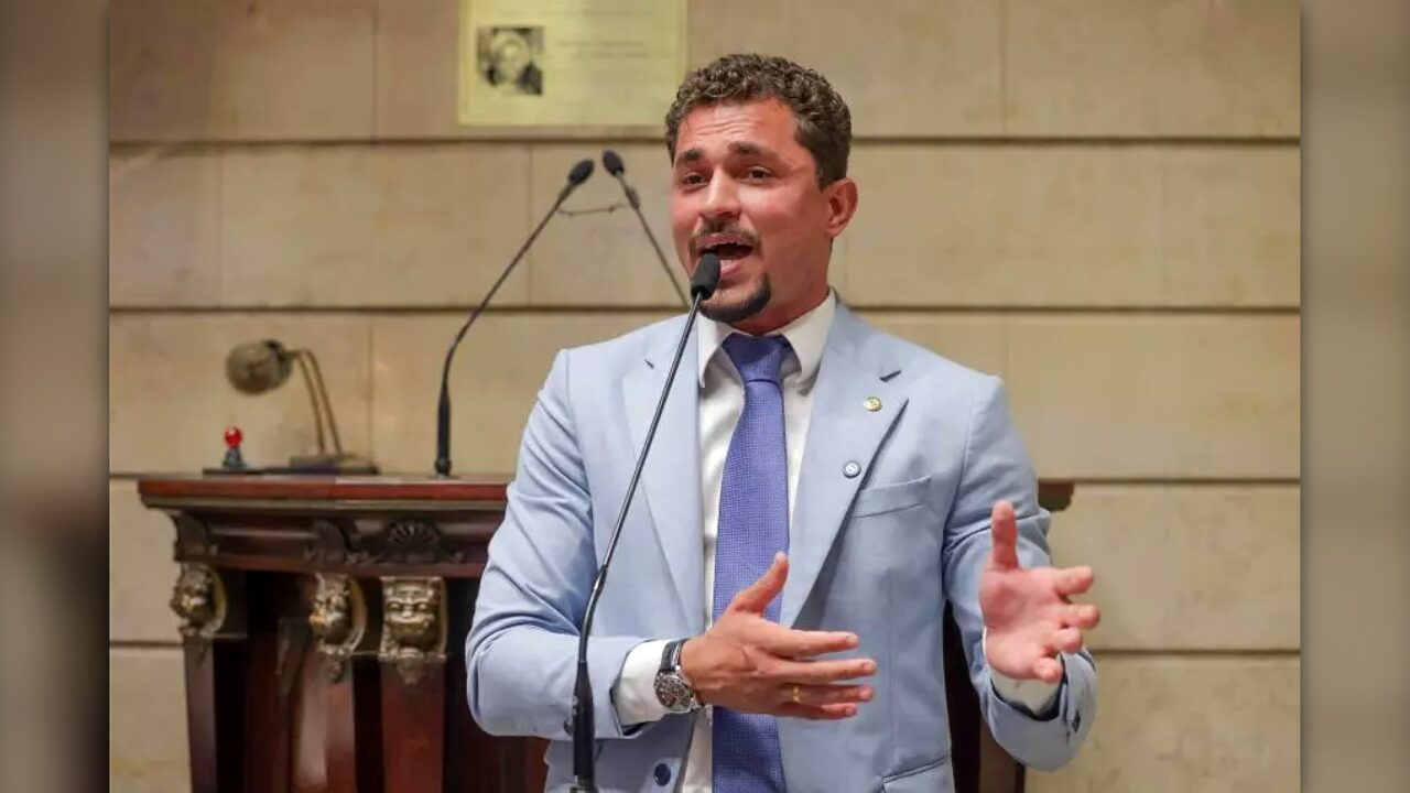 Vereador do RJ é preso em operação contra o Comando Vermelho