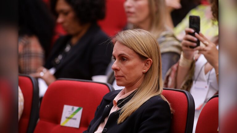 O manual de compliance da mulher de Moraes foi feito com IA?