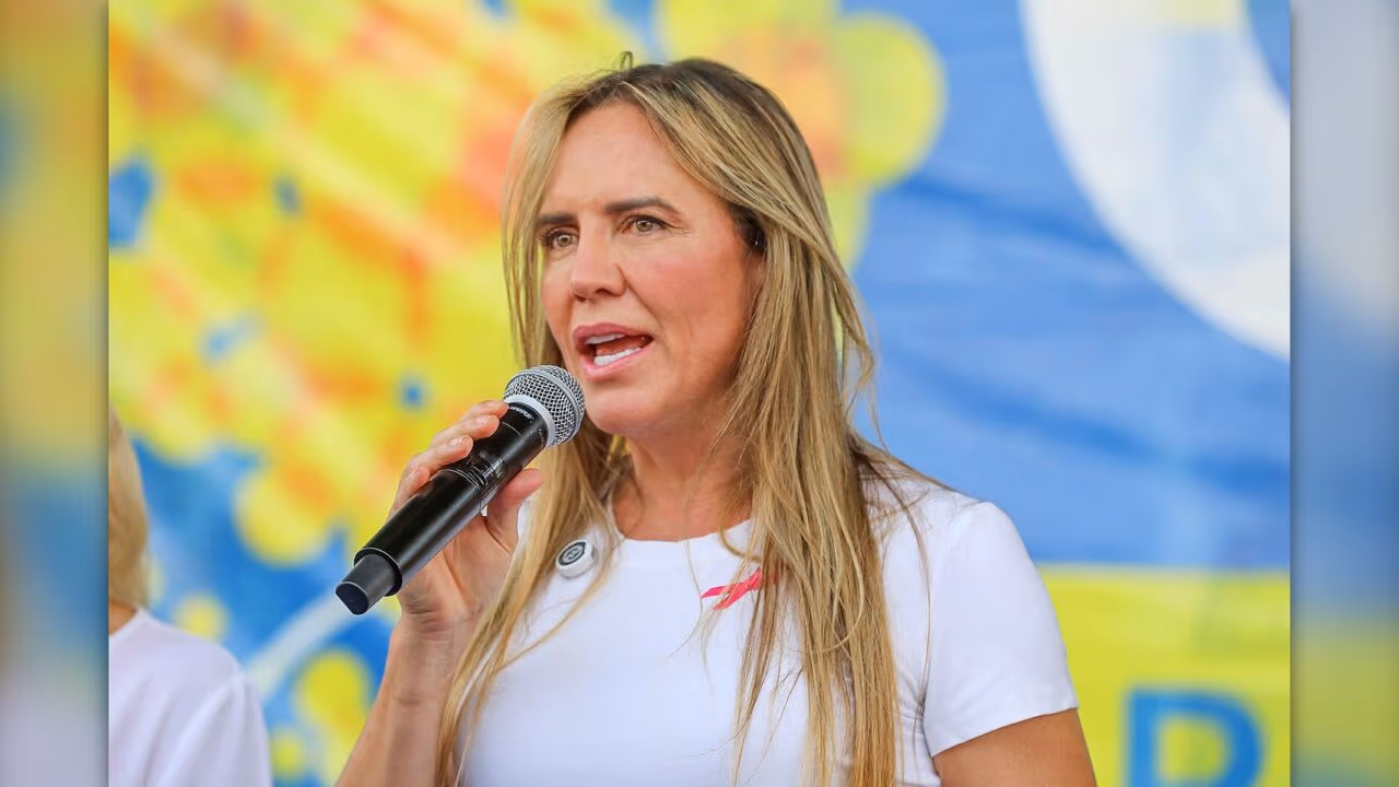 Celina critica Erika Hilton após deputada chamar adversários de “esgoto”