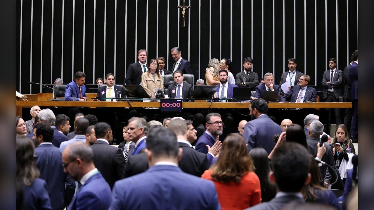 Câmara inclui bolsistas de pós-graduação na Previdência