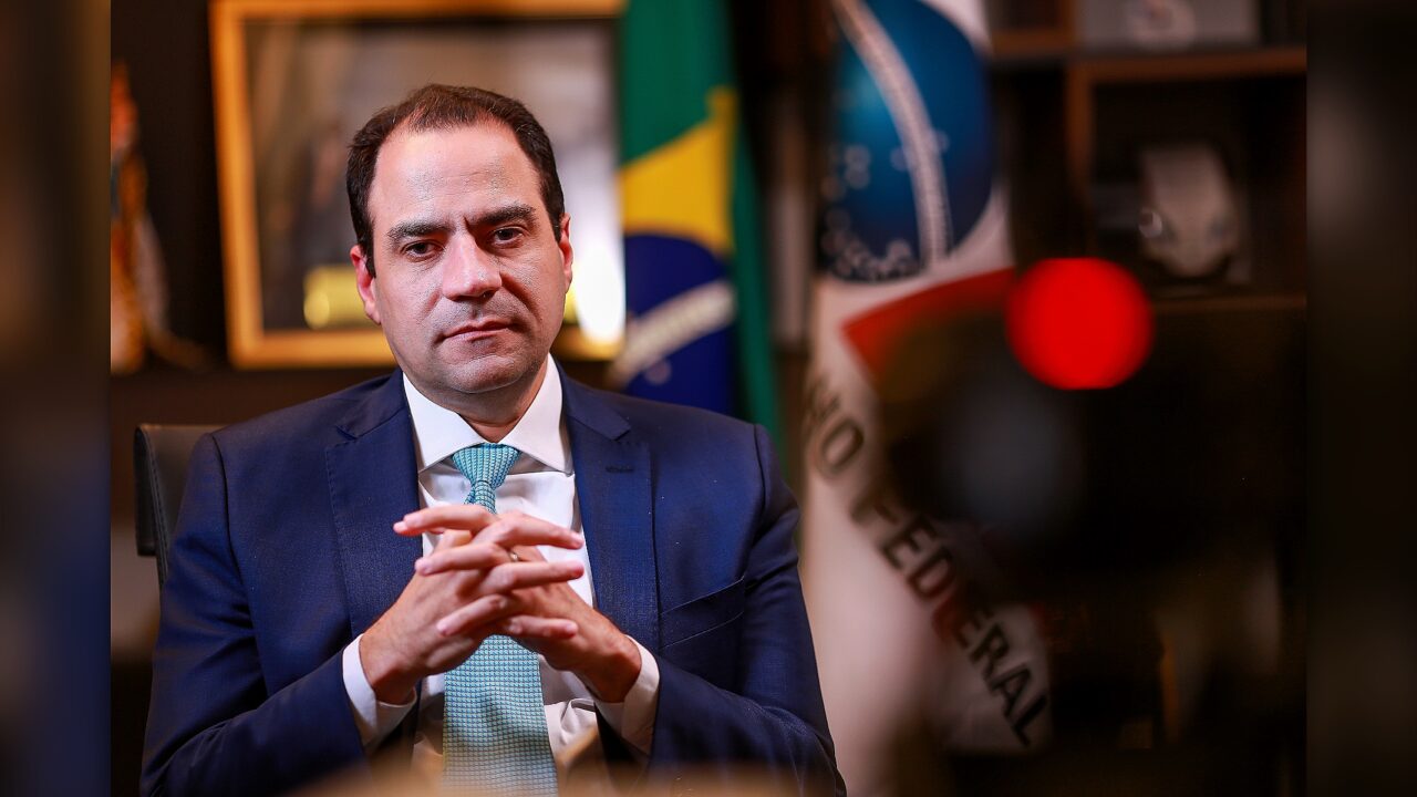 OAB critica novamente inquéritos sem prazo no STF e defende mandato para ministros