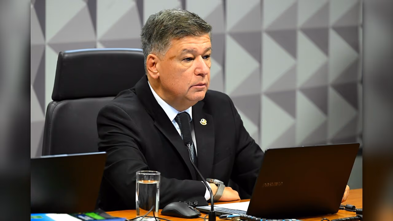 Relatório da CPMI do INSS será lido e deve ser votado nesta sexta