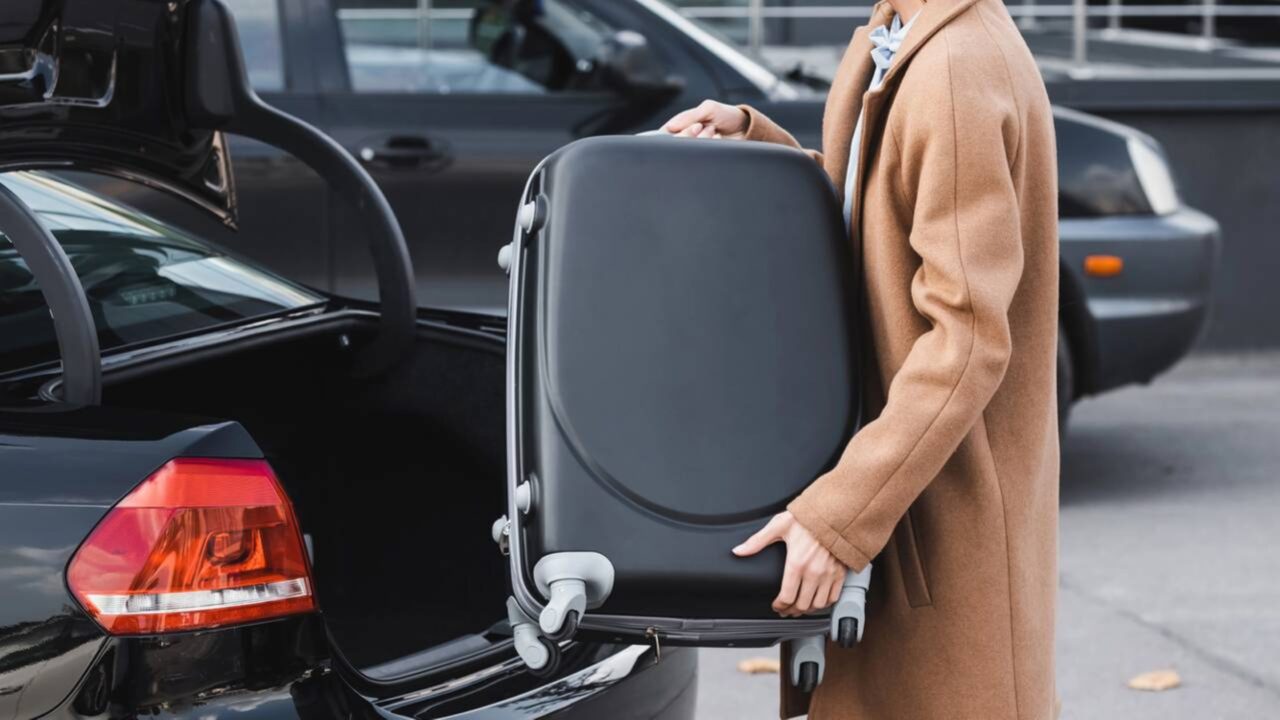 Motoristas que insistem em levar carga mal colocada no carro precisam conhecer o art. 231 do CTB