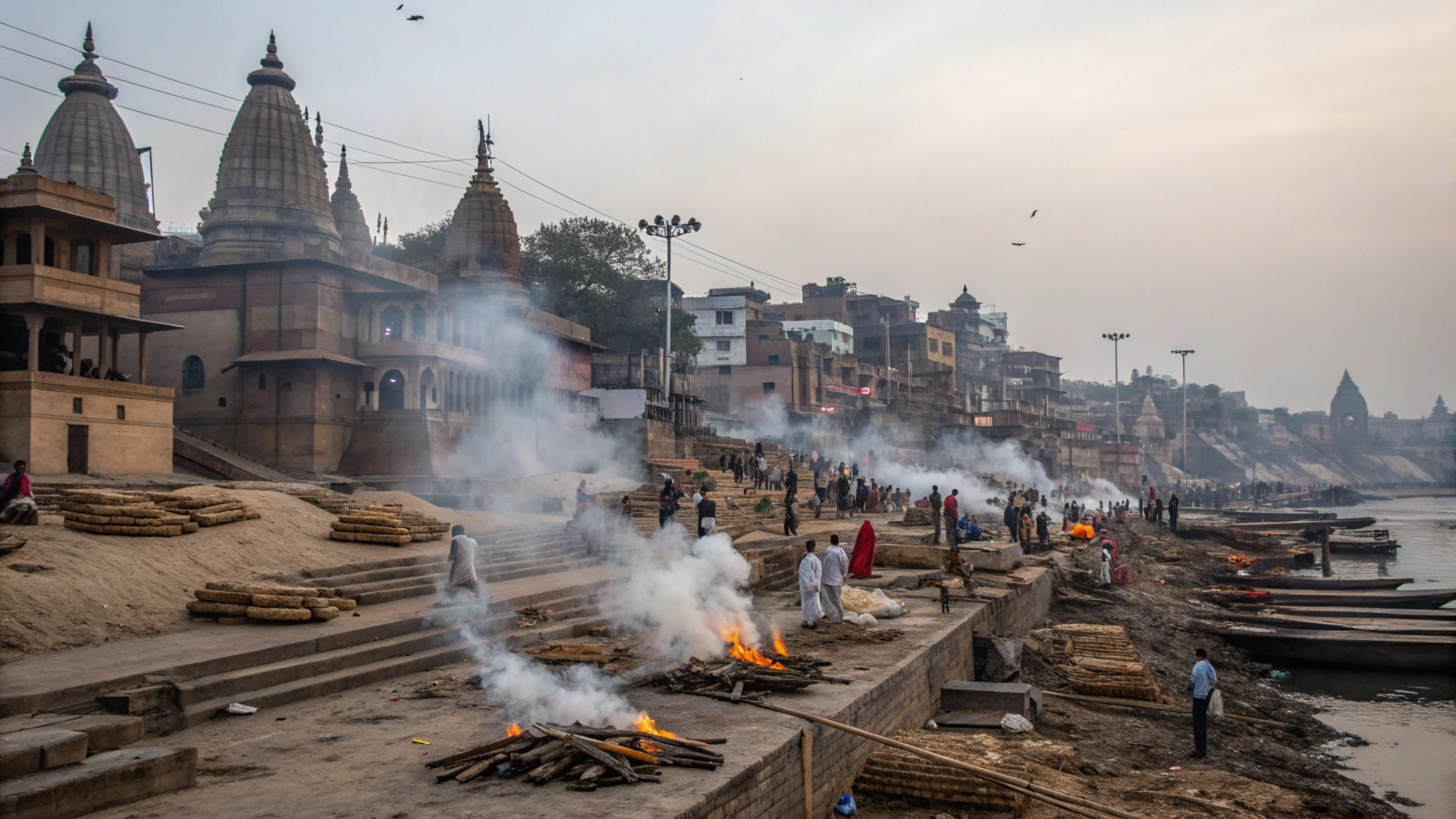A cidade da morte na Índia que queima mais de 500 corpos por dia
