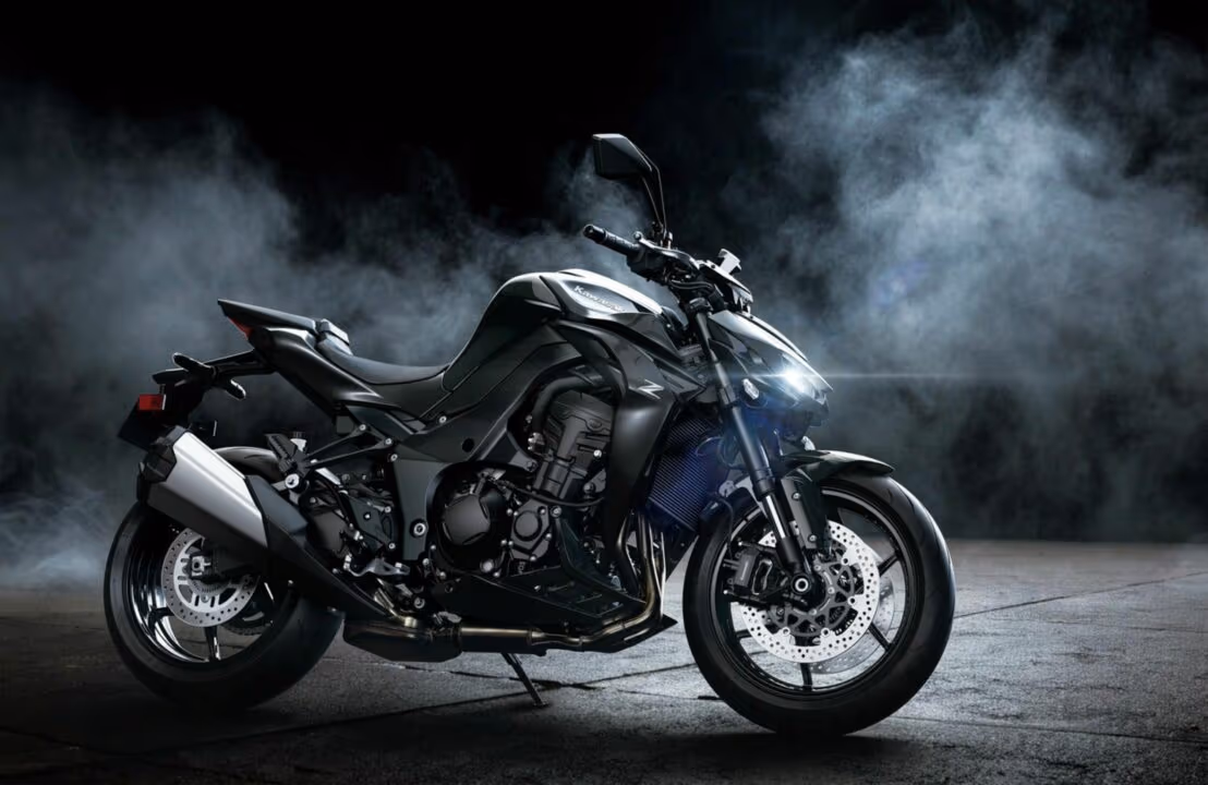 Essa moto japonesa acelera de 0 a 100 em 3 segundos e promete ser o sonho de brasileiros