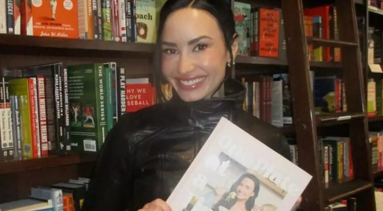 Demi Lovato festeja superação de transtorno alimentar