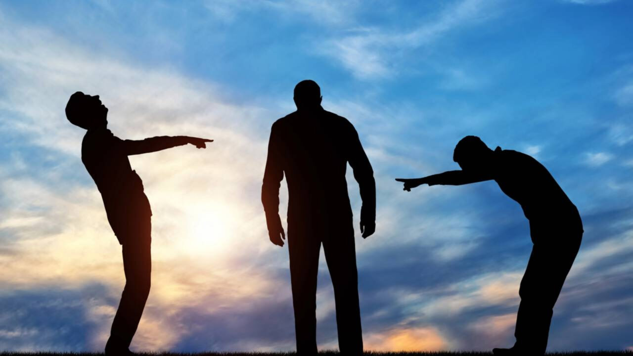 Psicologia revela atitudes que fazem as pessoas perderem o respeito por você sem você perceber