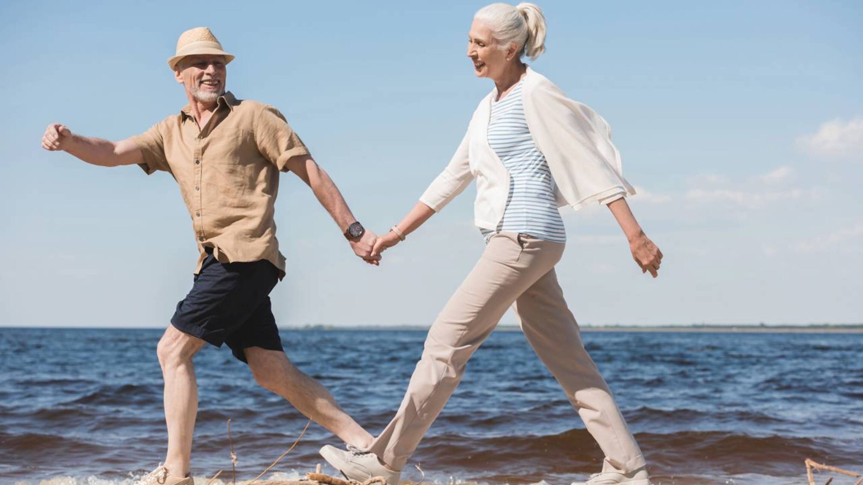 Caminhar diariamente faz bem, mas após os 50 você precisa de algo a mais para manter a força