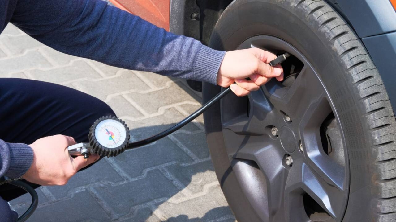 Motoristas que calibram o pneu a cada 15 dias evitam esse problema mais cedo