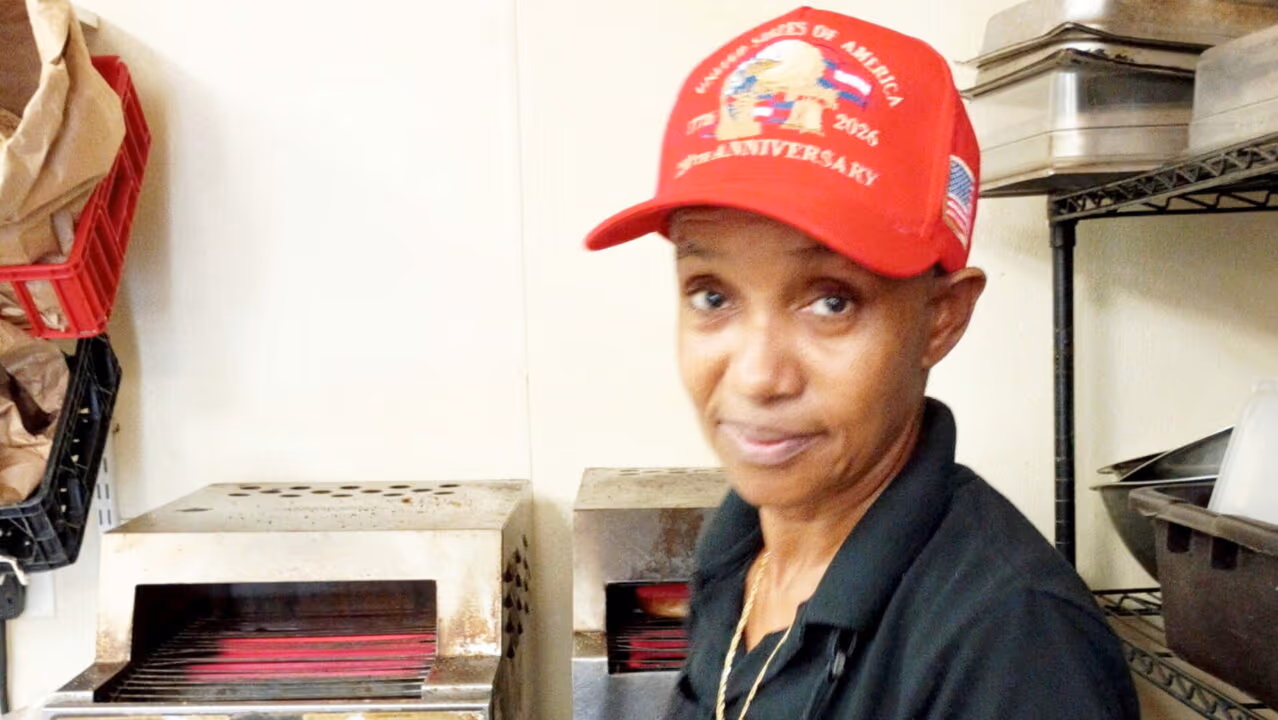 Garçonete da Flórida já serviu 270.000 refeições a moradores de rua