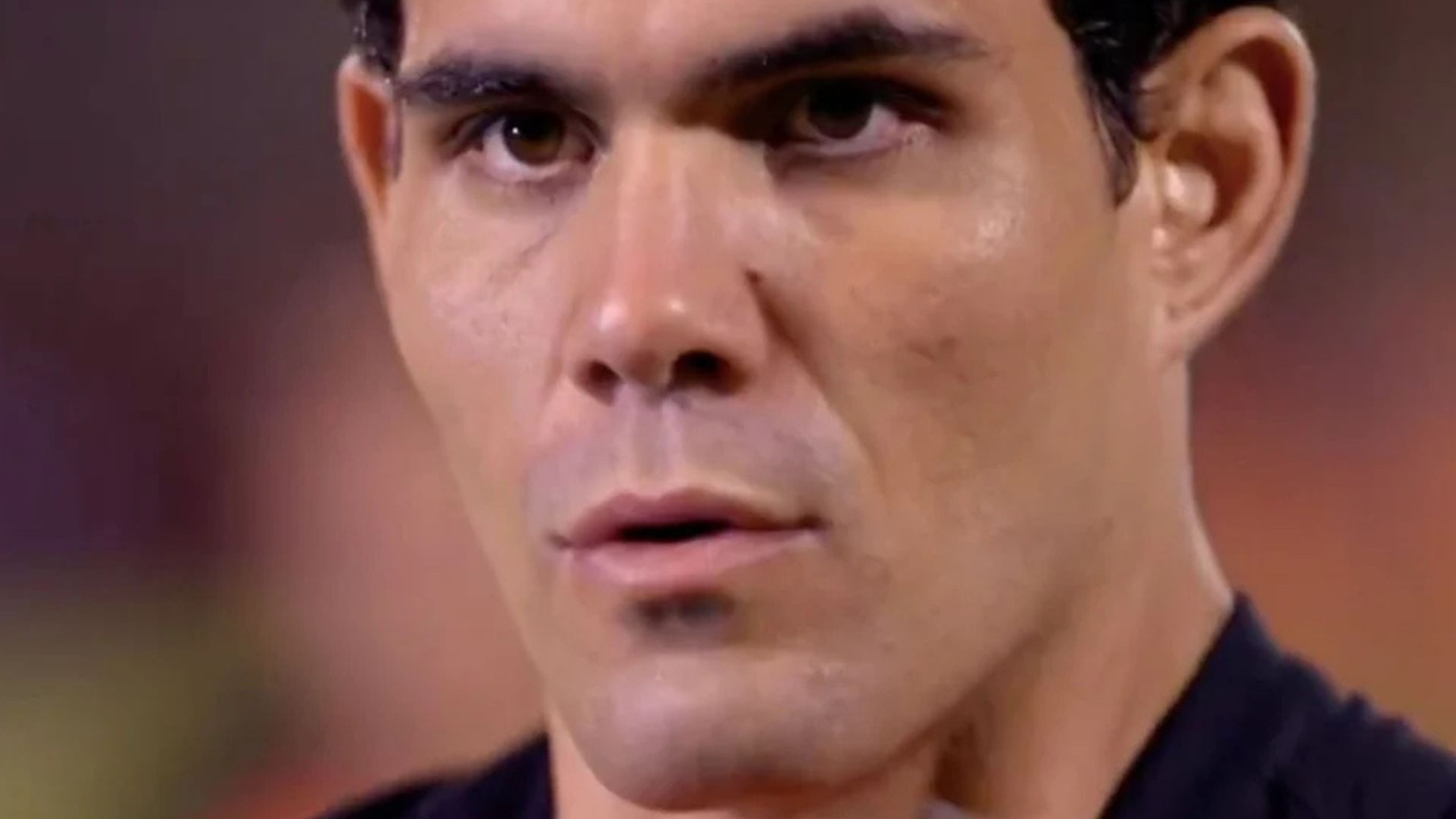 Globo acerta volta de Juliano Cazarré para Avenida Brasil 2