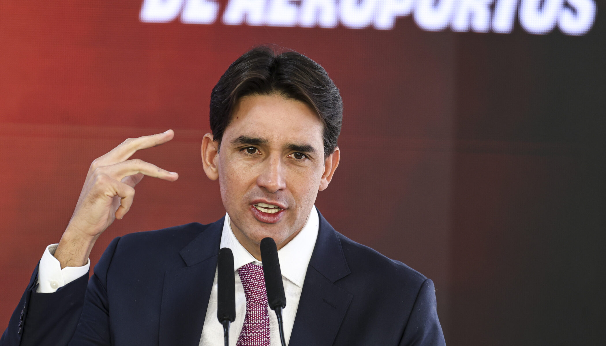 Crusoé: Ministro de Lula nega concorrer como vice de Campos em PE