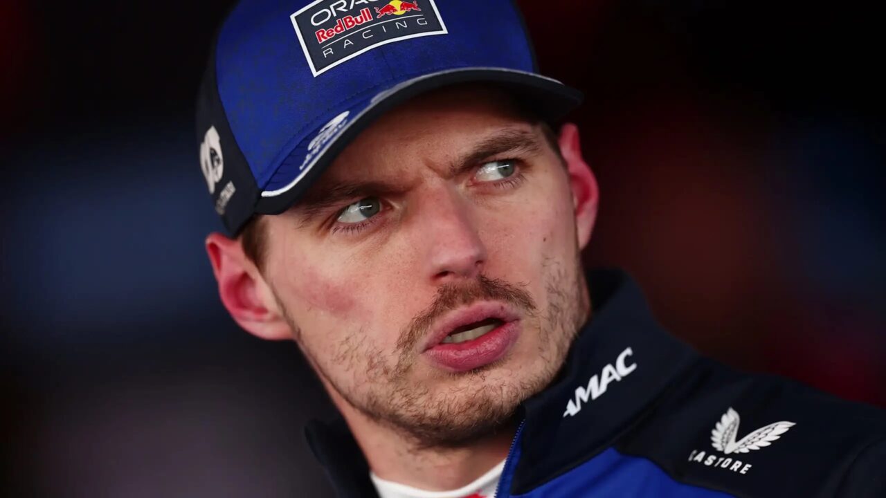 Repórter é barrada em evento da Fórmula 1 por Max Verstappen