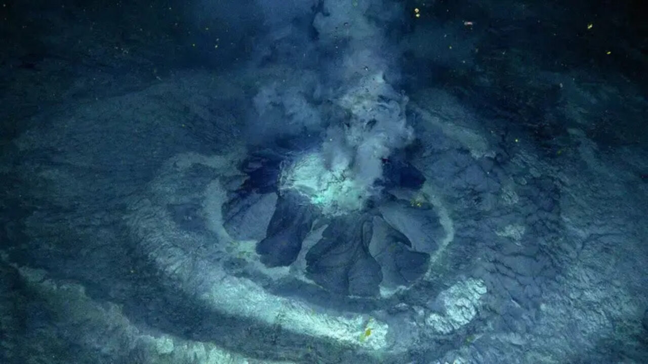 Vulcões subaquáticos escondem um dos fenômenos mais explosivos do fundo do mar