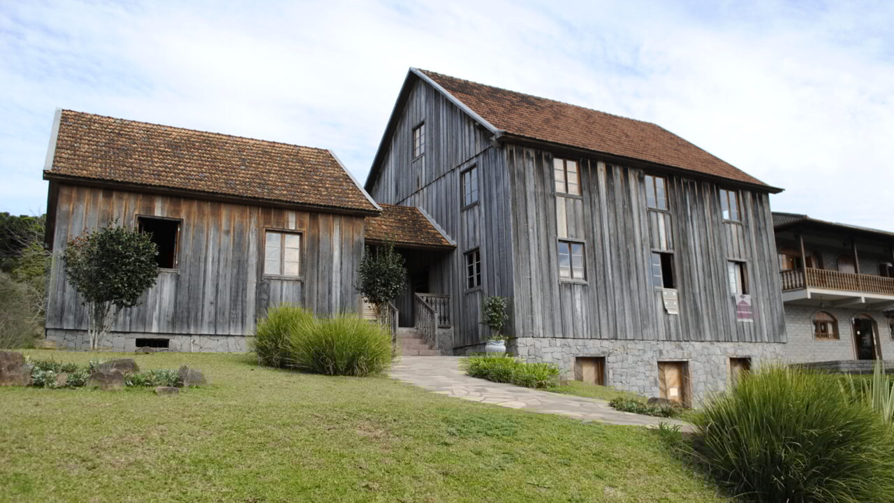 A “Toscana Brasileira” não precisa de passaporte: cidade premiada mundialmente imersa em vales onde o vinho e a culinária italiana ditam o ritmo de vida