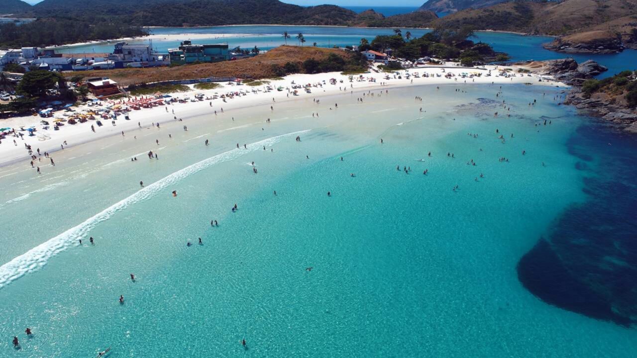 Caribe Brasileiro tem mar azul-turquesa, águas frias e transparentes e à areia extremamente branca