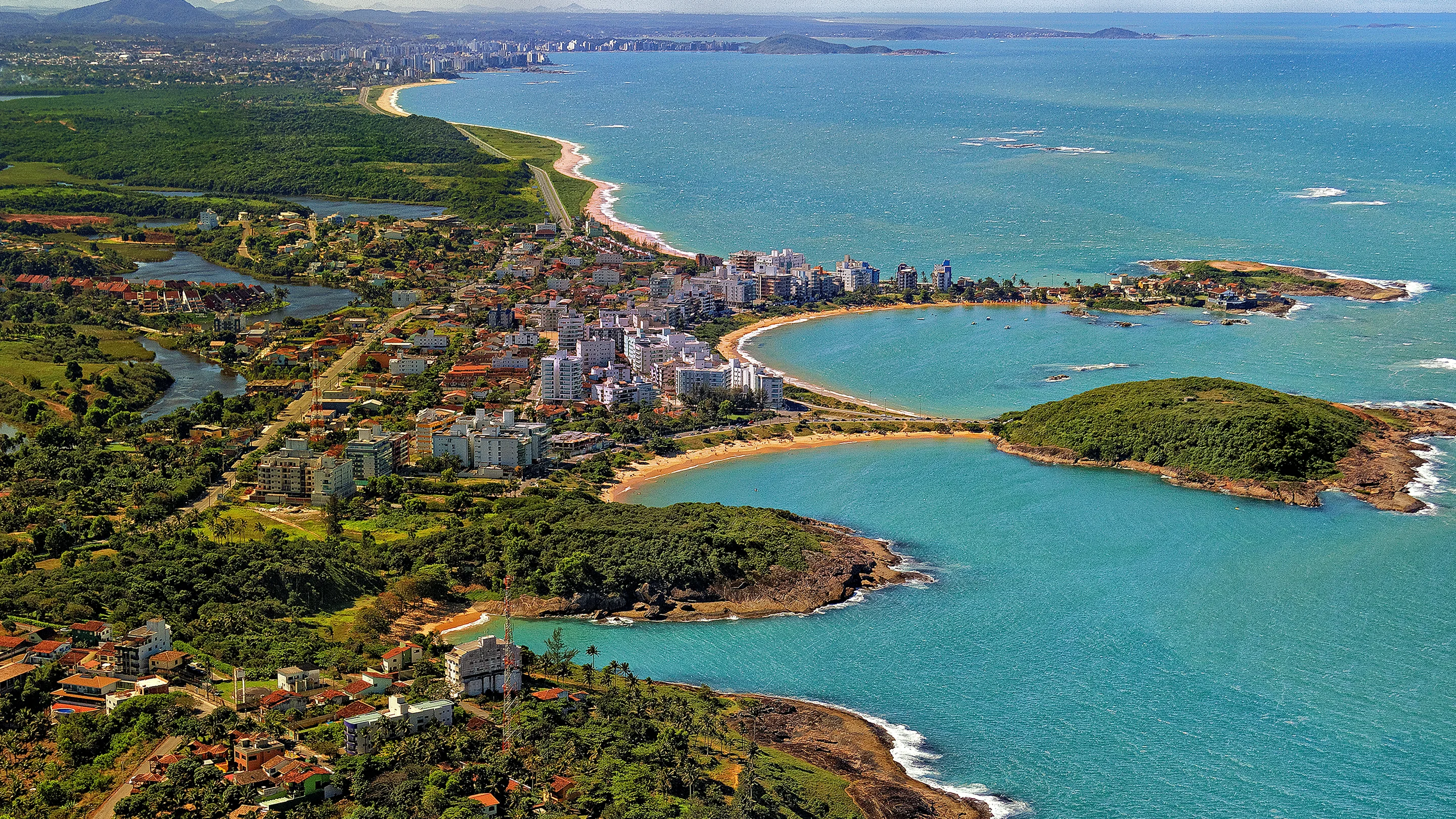 As 3 cidades do sudeste que ficam lado a lado e unem praias 
