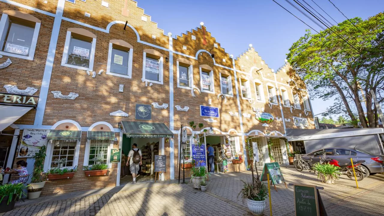 500 famílias holandesas fundaram uma cidade no interior de São Paulo que ainda fala neerlandês