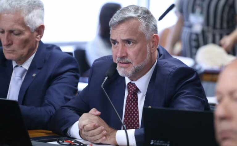 Governo retira urgência do projeto do 6x1 e destrava pauta da Câmara