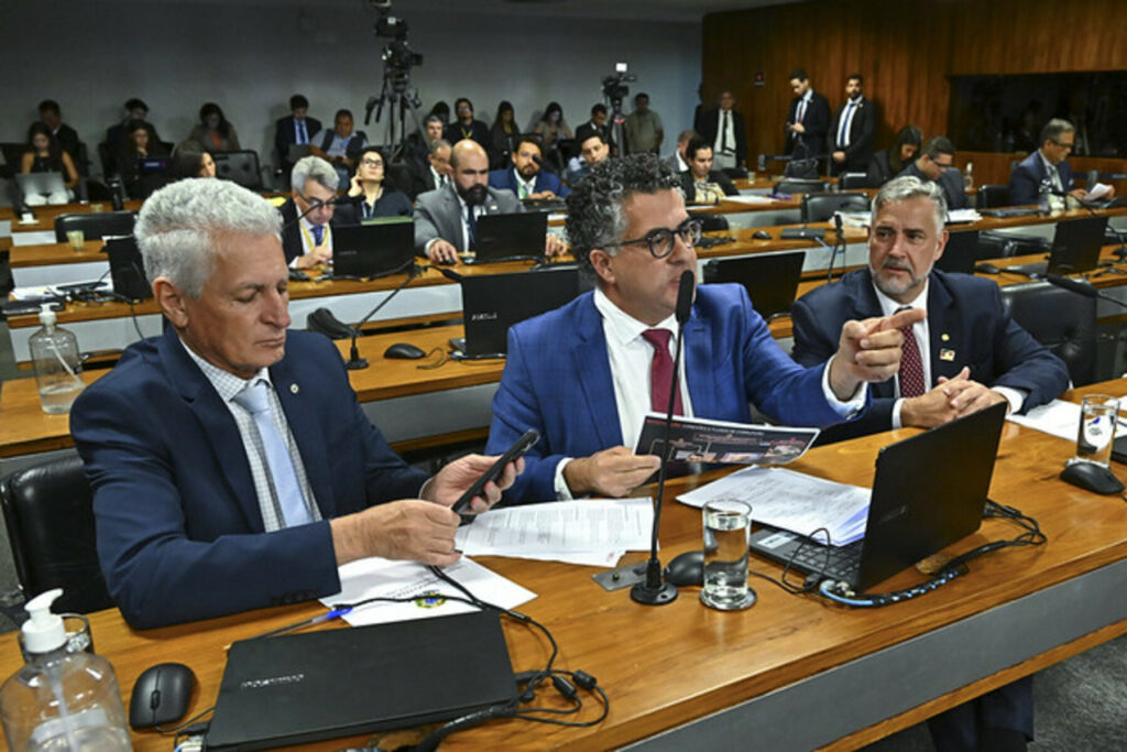 Governistas vão pedir suspeição de Viana se CPMI do INSS for prorrogada