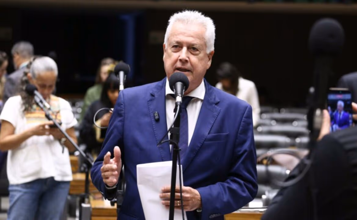 “Confiamos que STF determinará instalação de CPI do Master”, diz Rollemberg