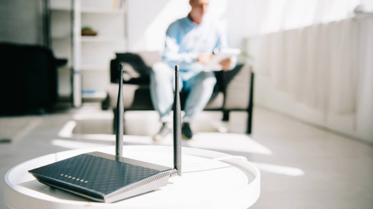 Quem tem roteador em casa precisa saber disso para melhorar a internet sem gastar nada