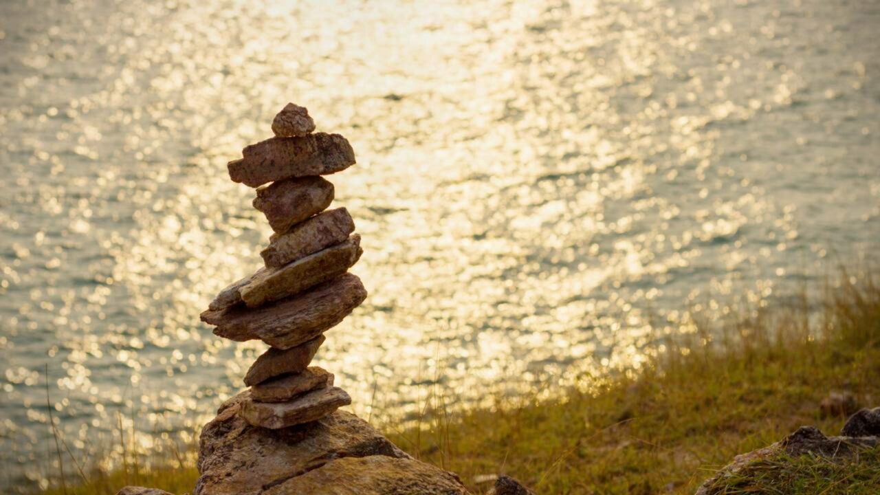 Sêneca deixa um aviso direto sobre ansiedade com o futuro e como esse medo rouba a paz do presente