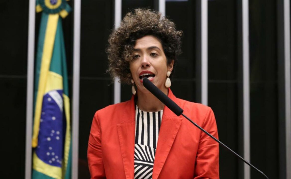 Talíria diz que redução da maioridade penal é “mentira”