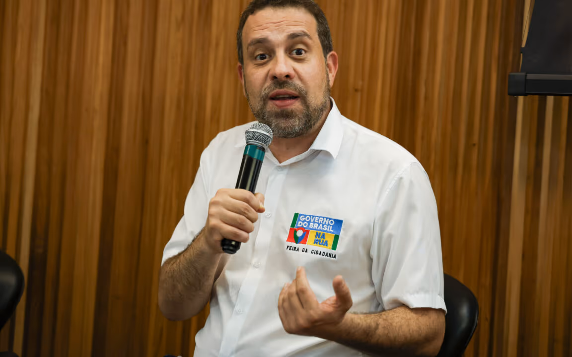 Crusoé: Boulos anuncia que fica no PSOL “apesar do grave erro”