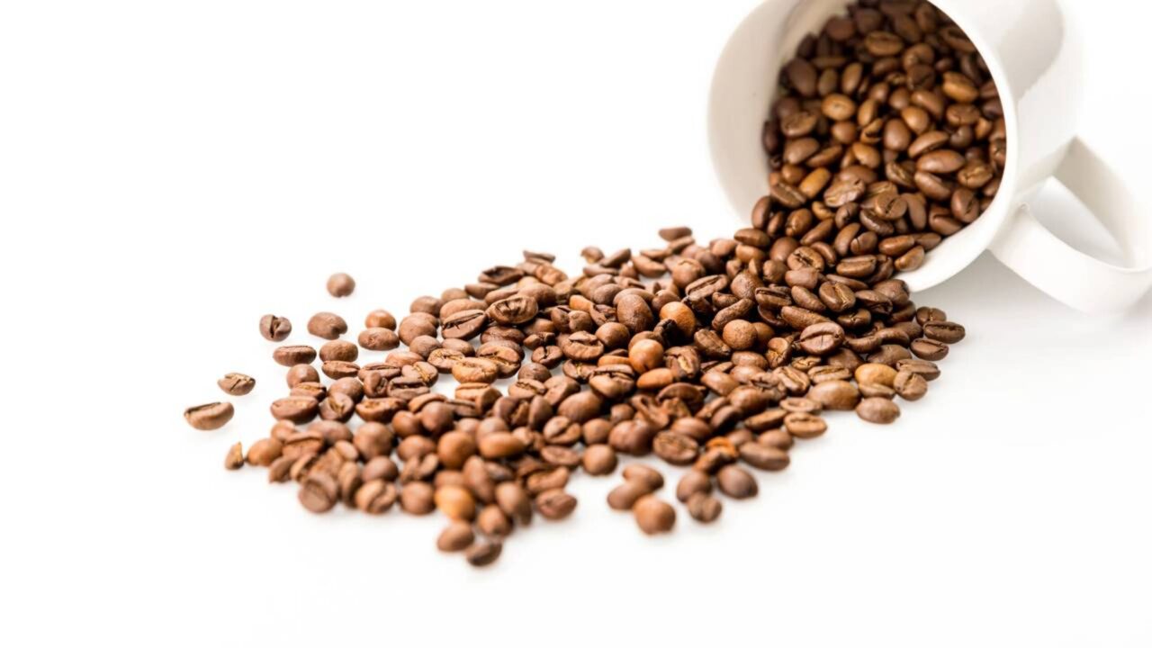 Estudo de 43 anos mostra como 2 xícaras de café podem proteger seu cérebro