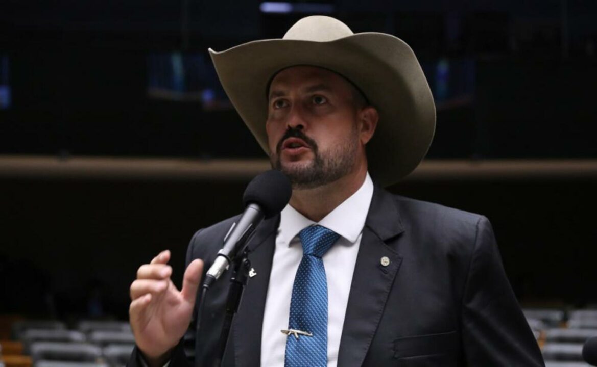Deputado quer elevar limite do MEI para R$ 240 mil