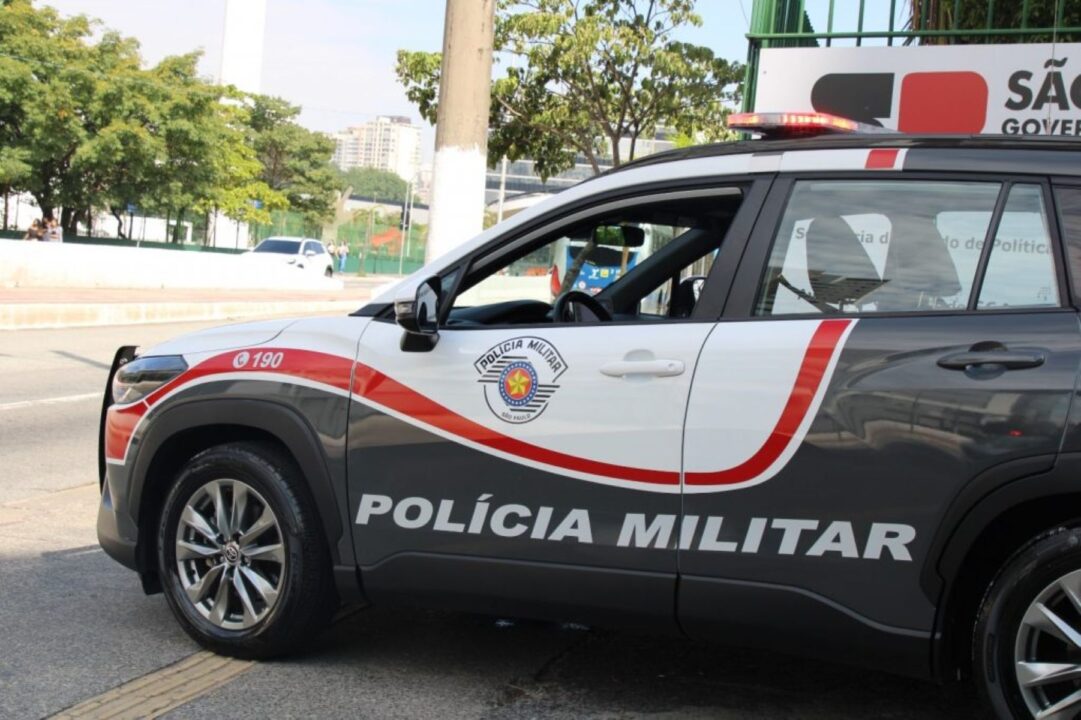 Casal engole 200 cápsulas de cocaína e é detido em SP
