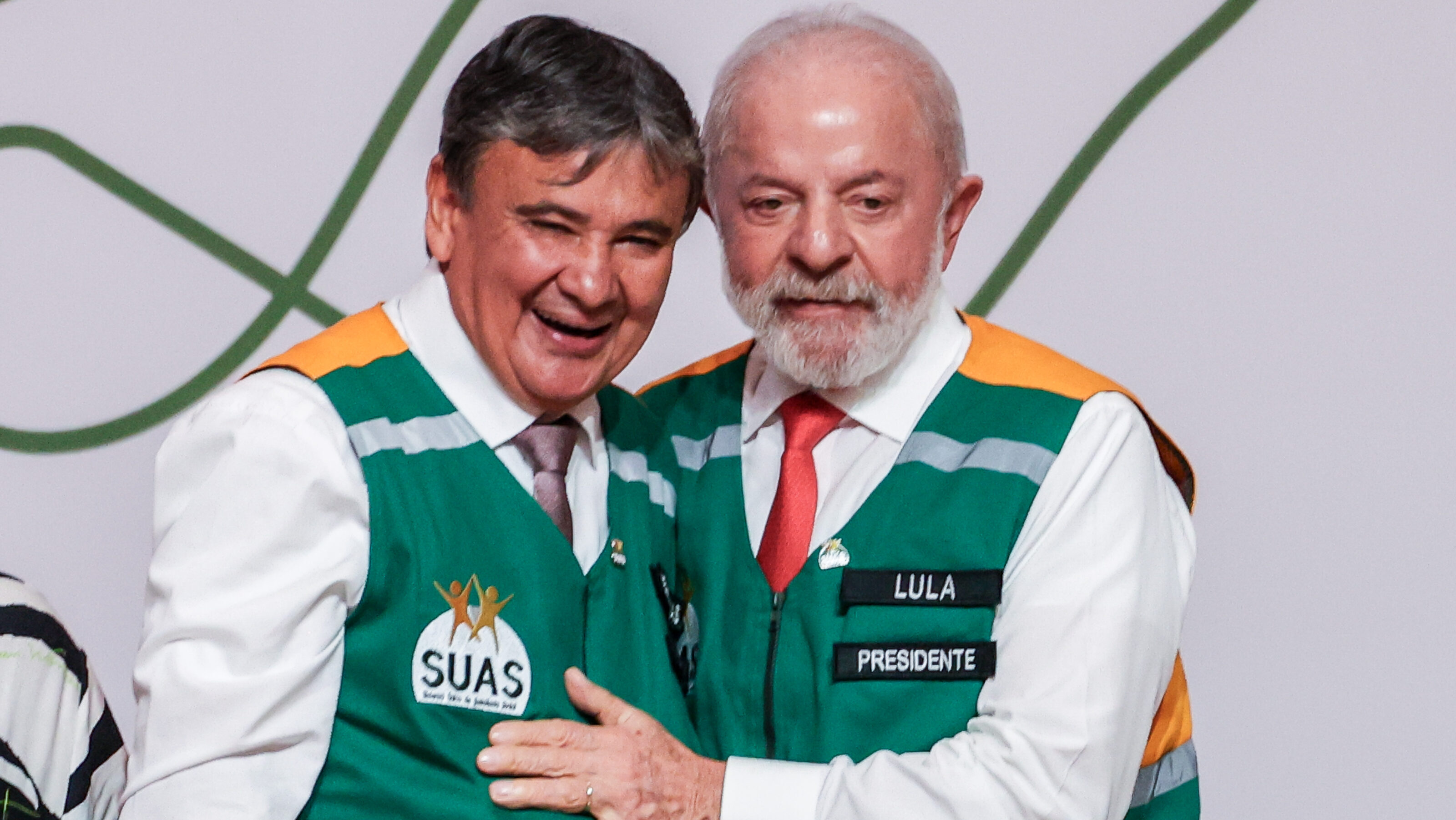 Crusoé: Wellington Dias tenta explicar queda na aprovação de Lula