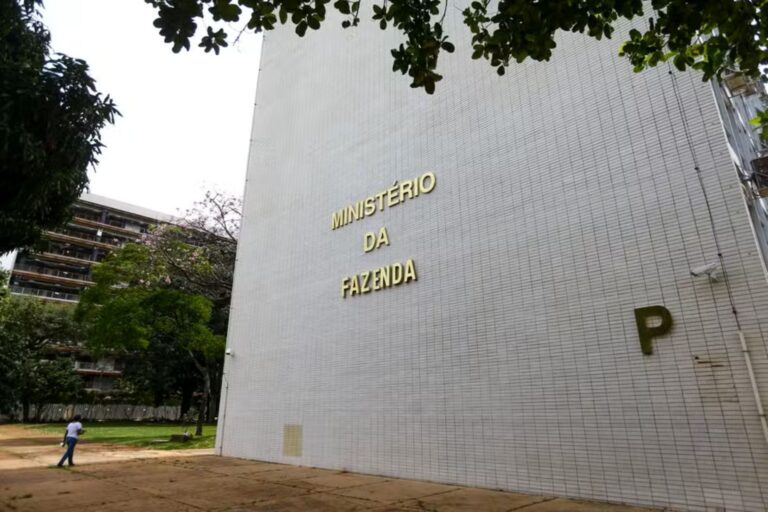 Governo Lula impõe sigilo sobre processos de autorização de bets
