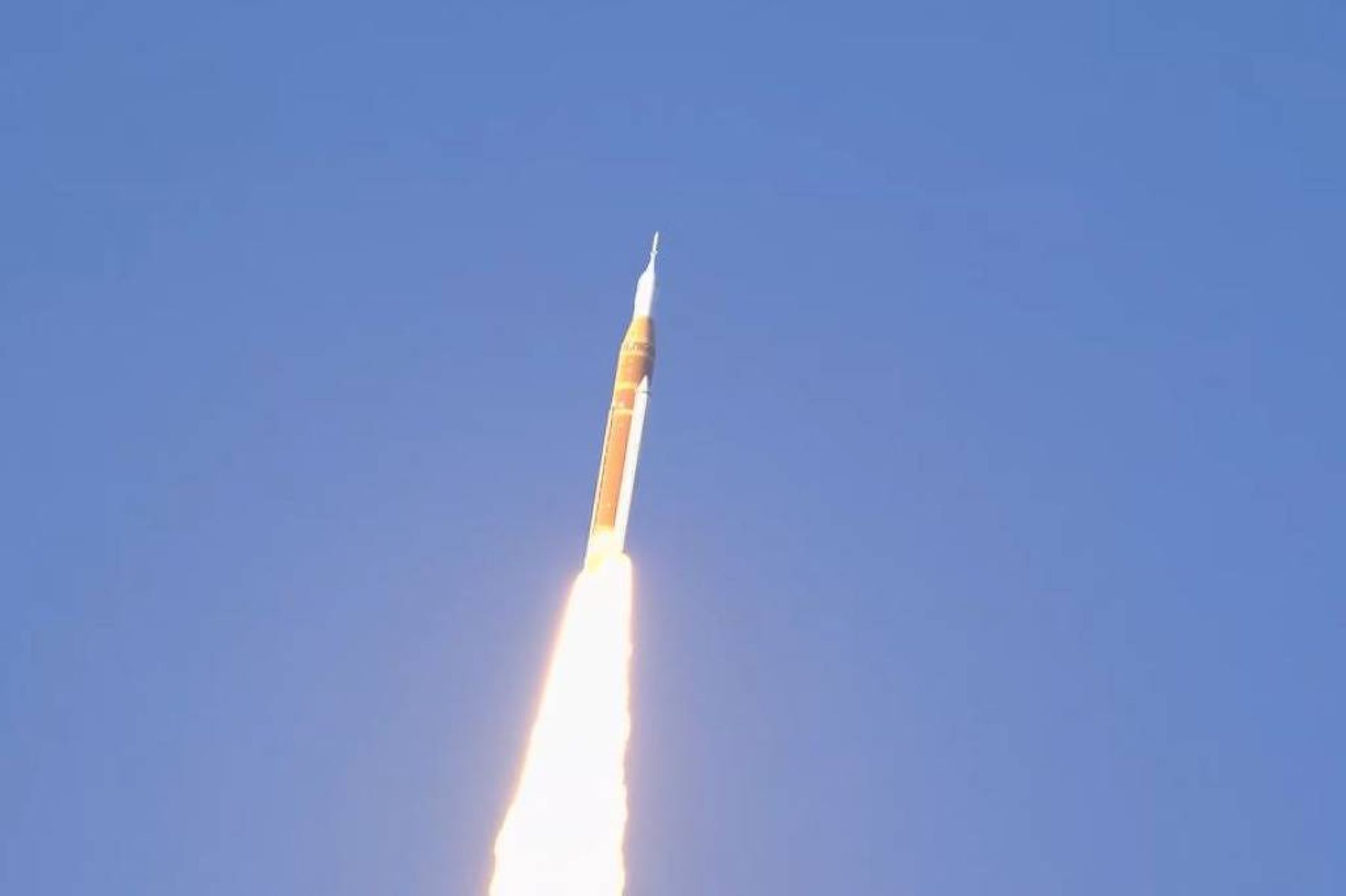 Depois de 53 anos, missão tripulada da Nasa partiu para a Lua