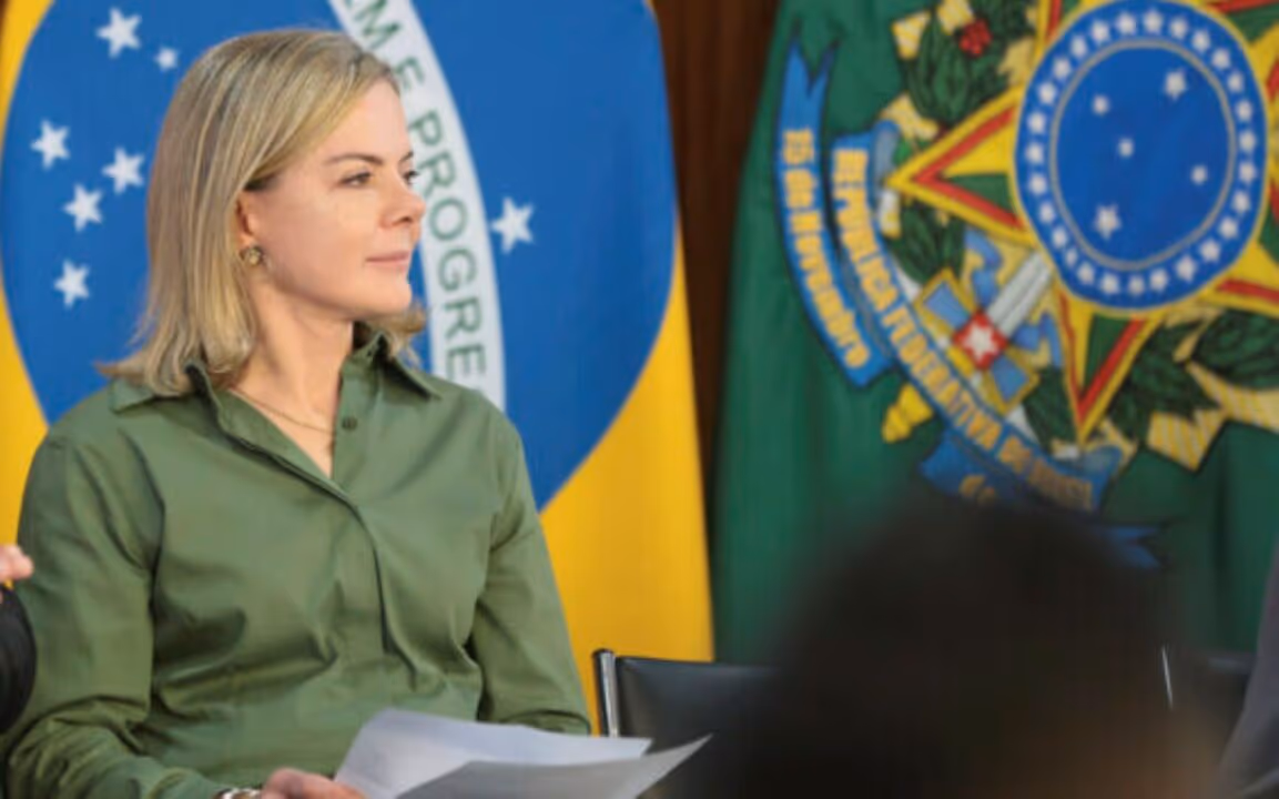 Gleisi a conselheiro de Trump: “No Brasil você não é bem-vindo”