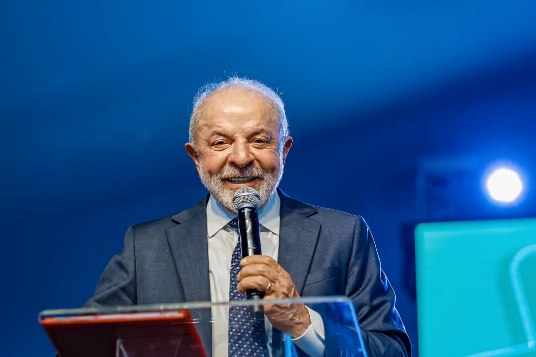 Crusoé: Lula é o político mais rejeitado, aponta pesquisa