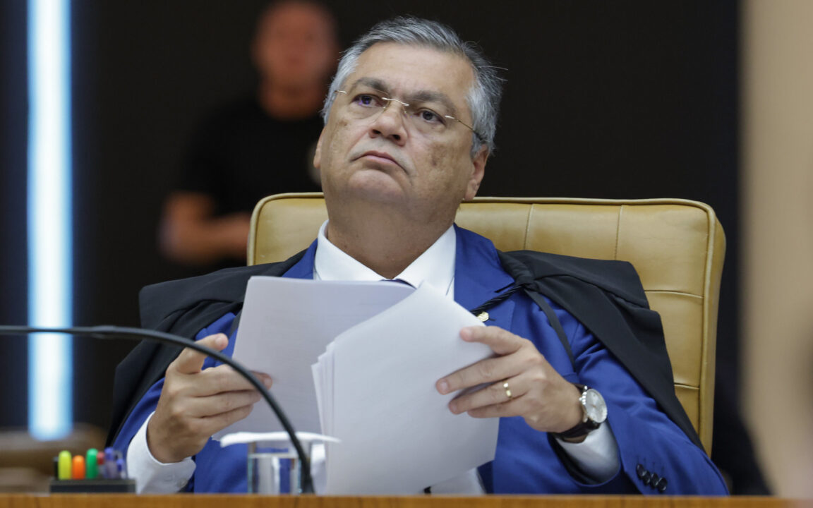 “Não é de hoje que a liberdade é usada como slogan para proteger vício”, diz Dino