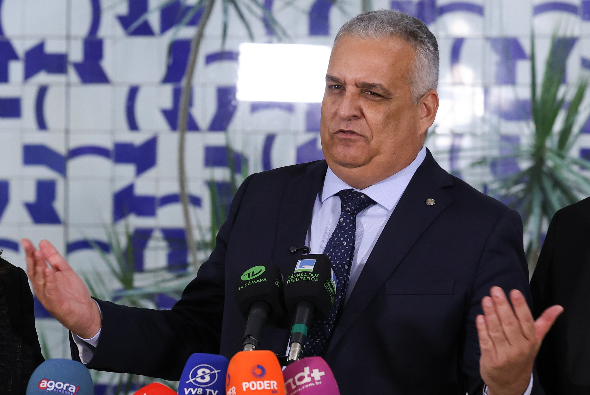 PF entra na mira da Câmara após prorrogação de investigações que miram Lulinha